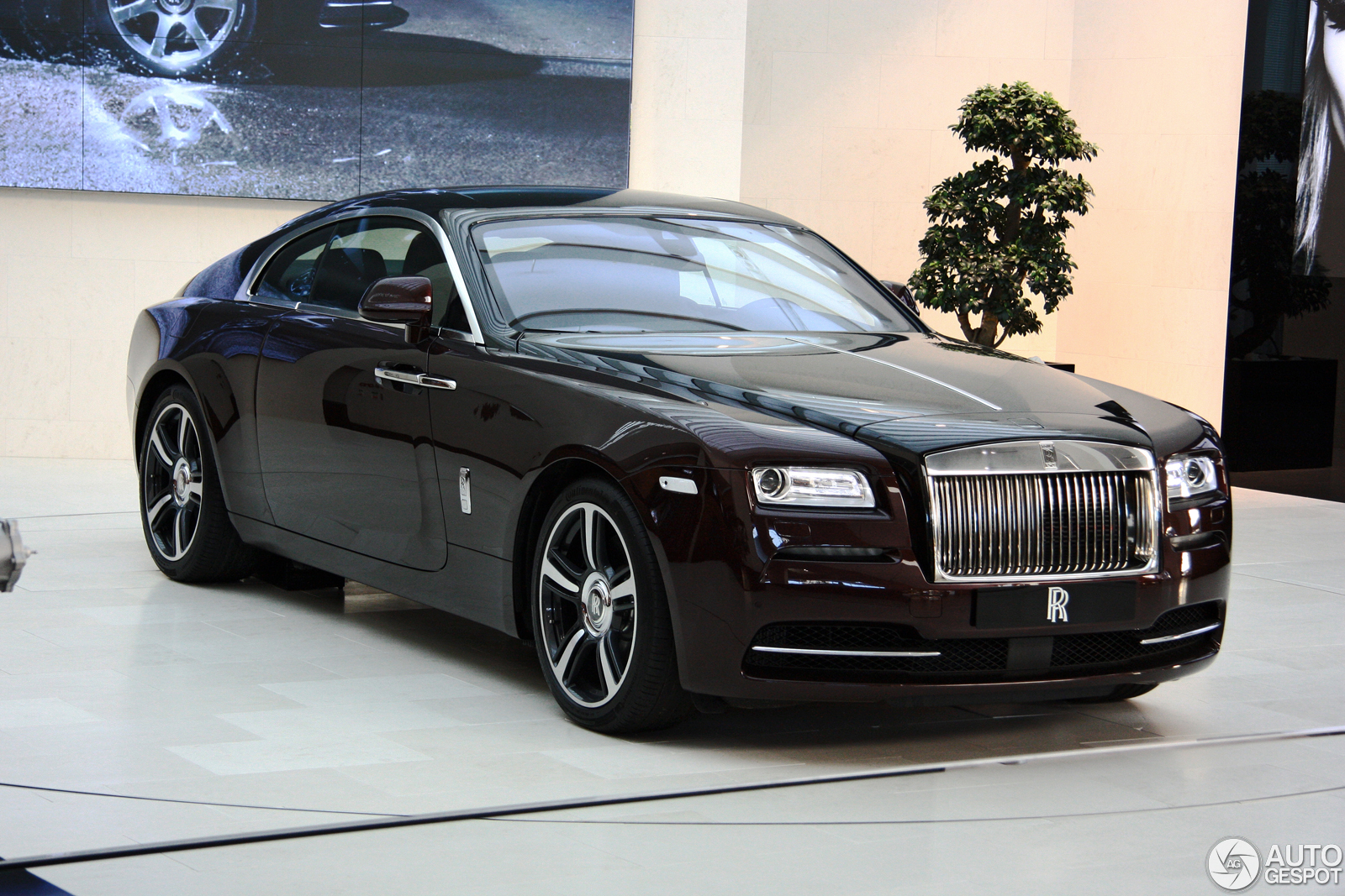 BMW toont fraaie Rolls-Royce Wraith bij BMW-Welt