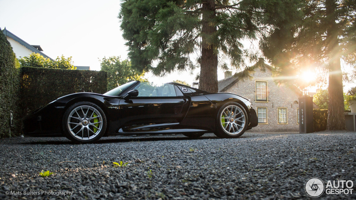 Spot van de dag: Porsche 918 Spyder Weissach Package