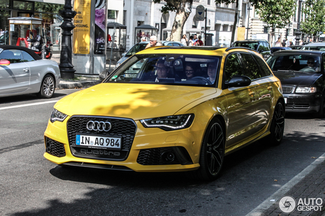 Audi RS6 Avant kan de gele kleur makkelijk hebben!