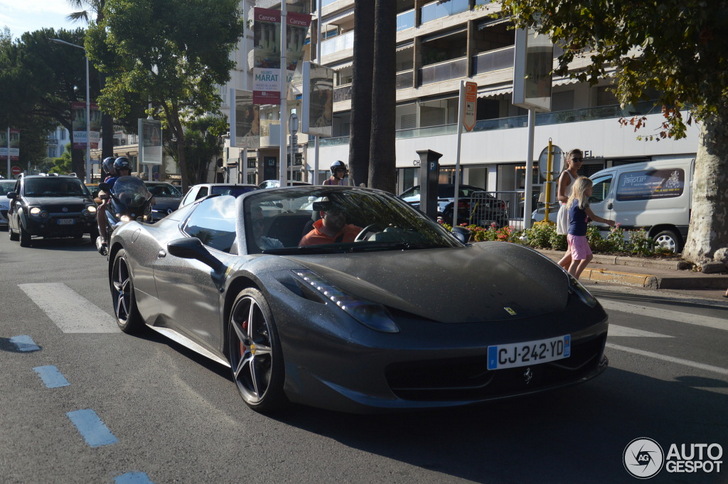 Schitterende Ferrari 458 Spider vastgelegd in Cannes