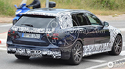 We do not have to wait long for the Mercedes-Benz C 63 AMG Estate