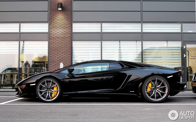 Spot van de dag: Lamborghini Aventador LP700-4 Roadster