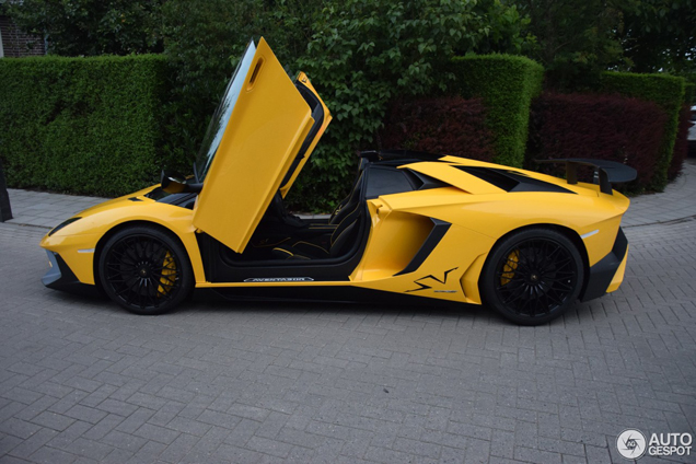 Spot van de dag: Lamborghini Aventador LP750-4 SuperVeloce Roadster