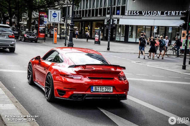 Gespot: Porsche 991 Turbo met goodies van Moshammer