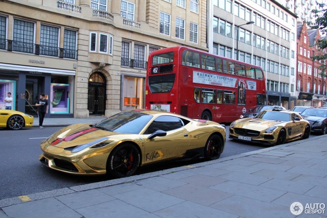 Mercedes-Benz SLS AMG Black Series is deel van gouden combo