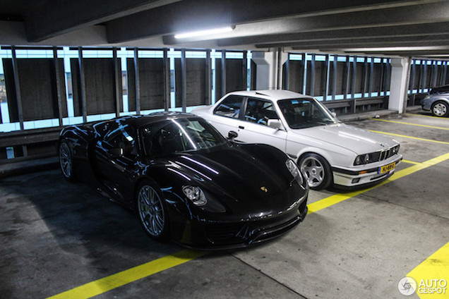 Spot van de dag: Porsche 918 Spyder duikt op in Rotterdam! 