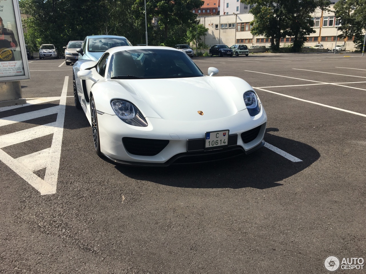 Slowakije heeft er een 918 Spyder bij