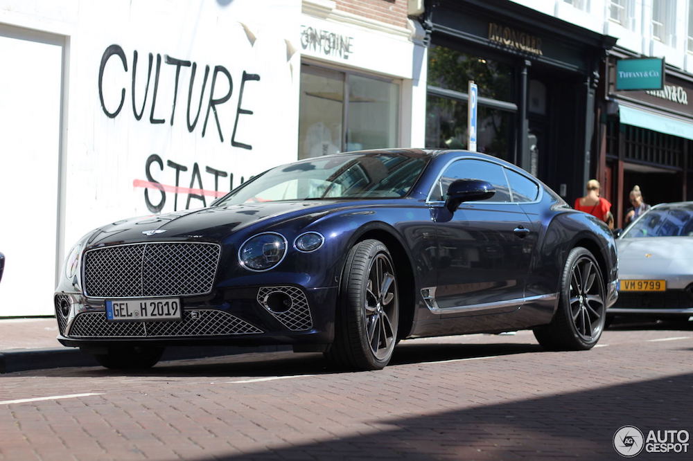 今日最佳照片：宾利 Continental GT