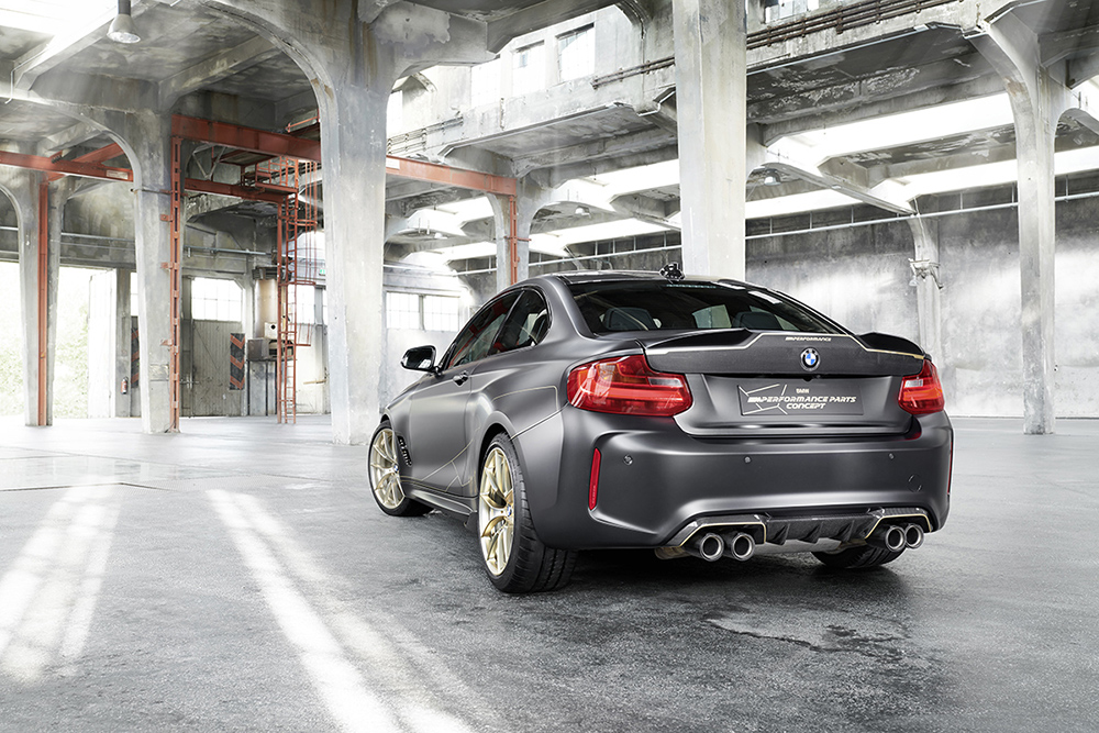 BMW M2 op dieet gezet met Performance Parts
