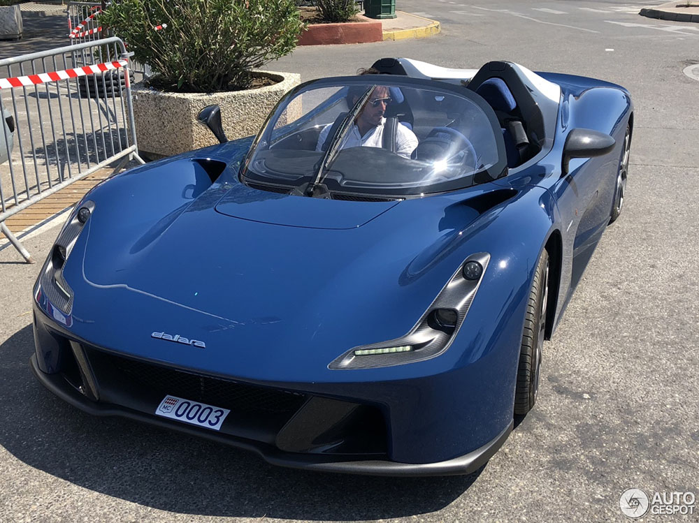 Dallara Stradale geniet van Saint Tropez