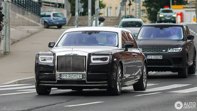 Rolls-Royce Phantom VIII EWB is knap vormgegeven