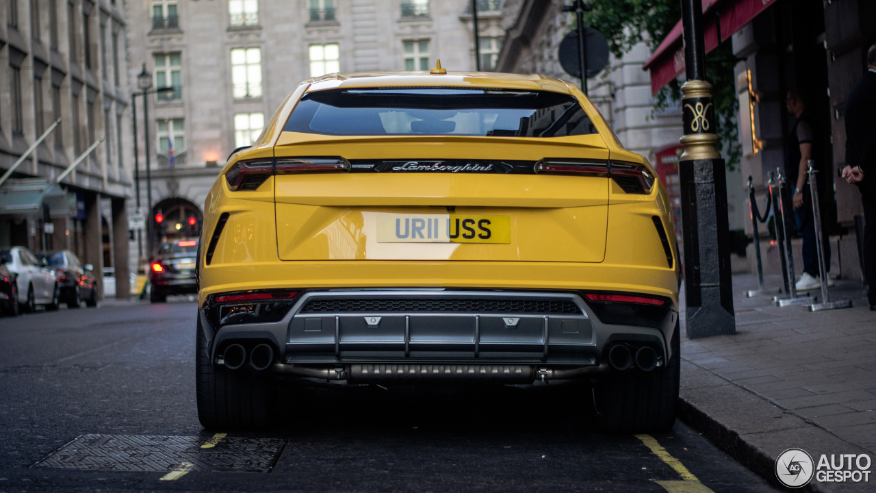 Gele Lamborghini Urus verovert ons toch een beetje