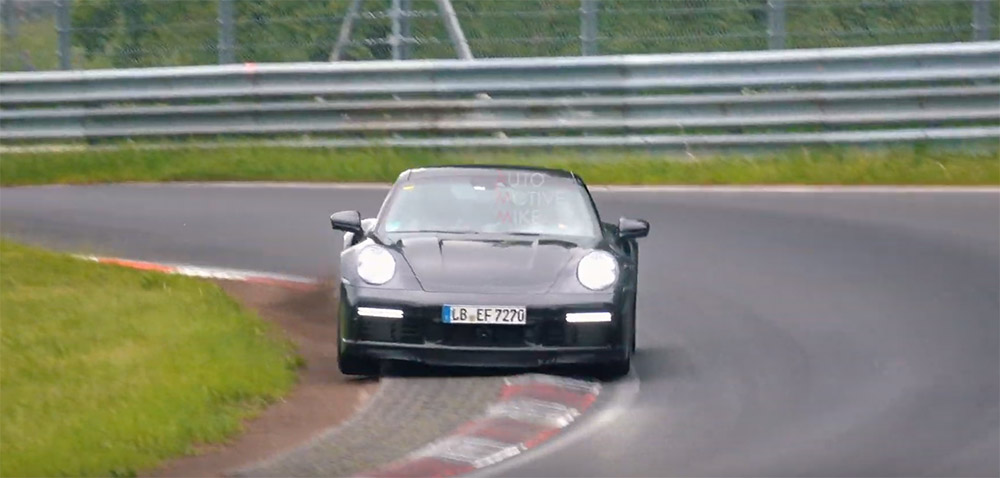 Porsche 992 Turbo wordt niet gespaard op de Nürburgring