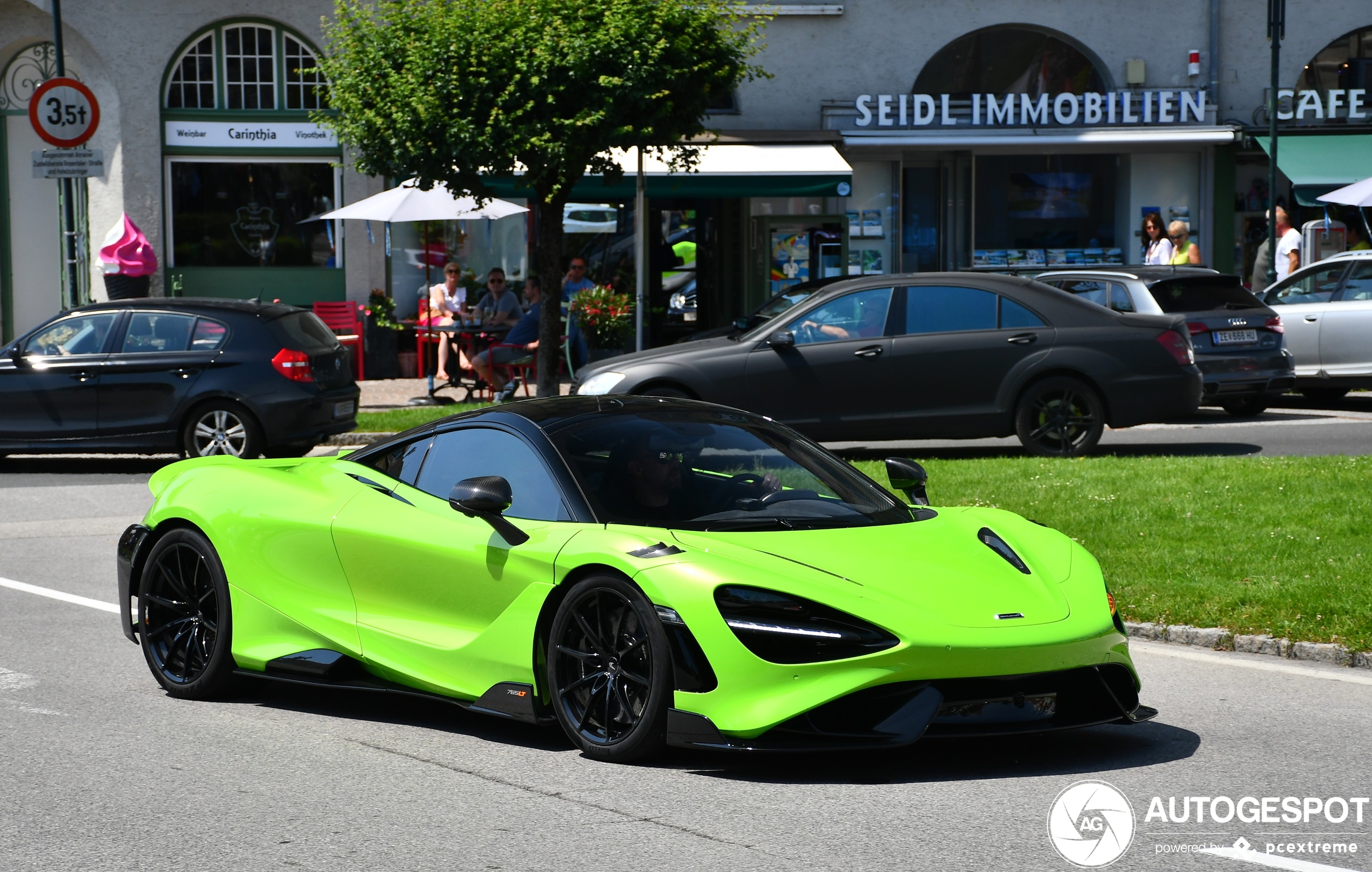 Gifgroene McLaren 765LT is een droomspecificatie