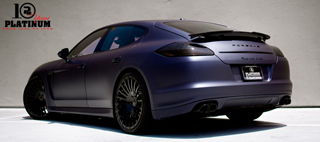 Voor de rijke Smurf: matblauwe Porsche Panamera door Platinum Motorsport