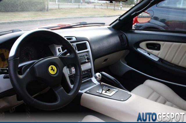 Gespot: opvallende Ferrari 360 Modena