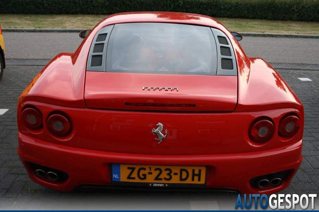Gespot: opvallende Ferrari 360 Modena