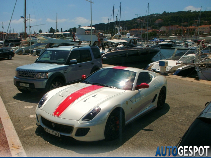 Topspot: sexy Ferrari 599 GTO in de haven van Saint-Jean-Cap-Ferrat