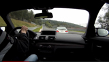 Filmpje: BMW 1-Serie M Coupé jaagt over de Ring met BMW M3 CSL 