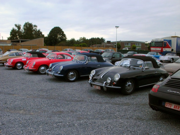 Fotoverslag: Porsches bij de waterburcht van Millen