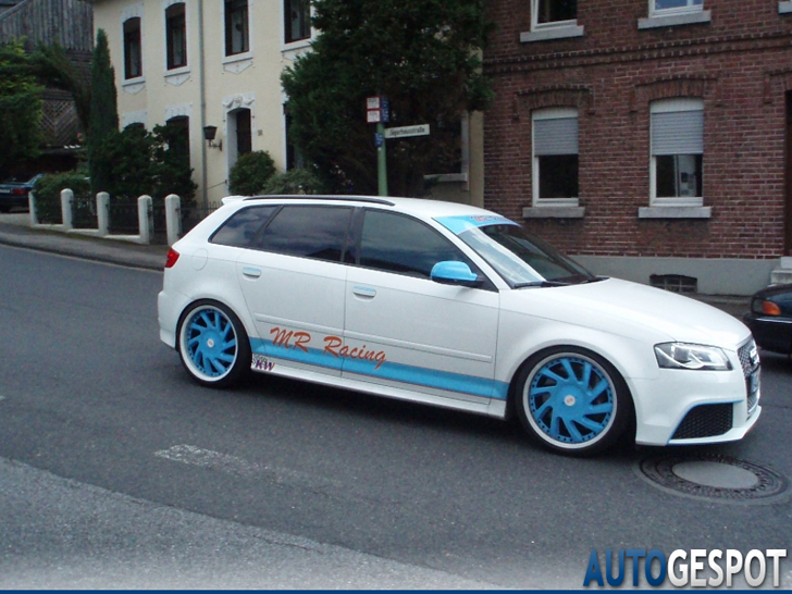 Strange sighting: Audi RS3 Sportback