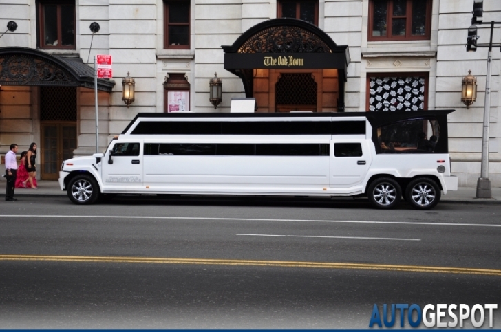 Spot van de dag: Hummer H2 Transformer Limo