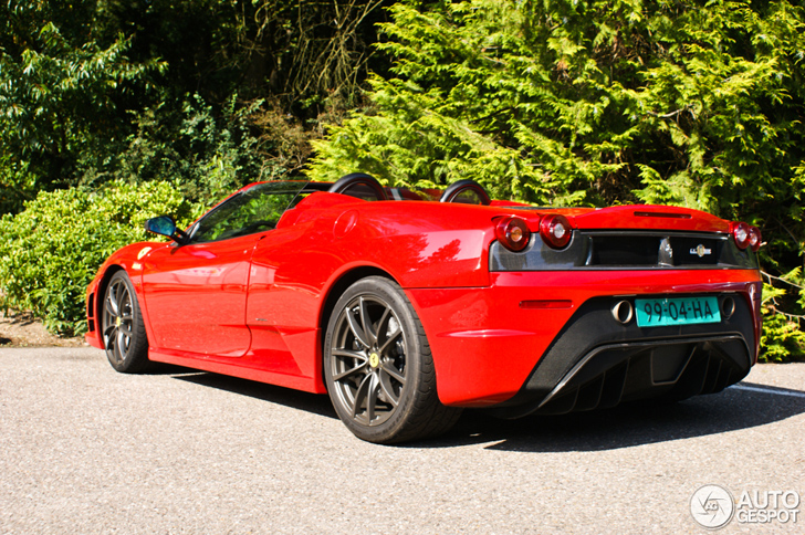 Spot van de dag: Ferrari Scuderia Spider 16M