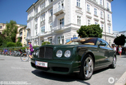It can't get more stylish than this green Bentley Brooklands