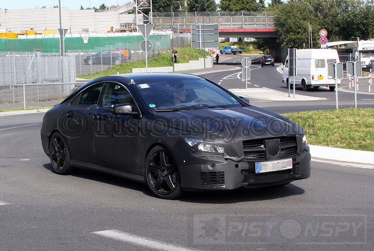 Spyshots: Mercedes-Benz CLA 45 AMG