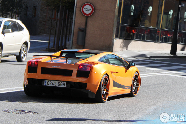 Dikke Lamborghini Gallardo Superleggera gespot