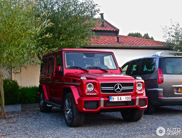 Spot van de dag: knallende Mercedes-Benz G 63 AMG 2012