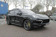 Akrapovic maakt van Porsche Cayenne Turbo barbaar!