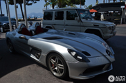 Queste SLR McLaren sono scortate da due G AMG