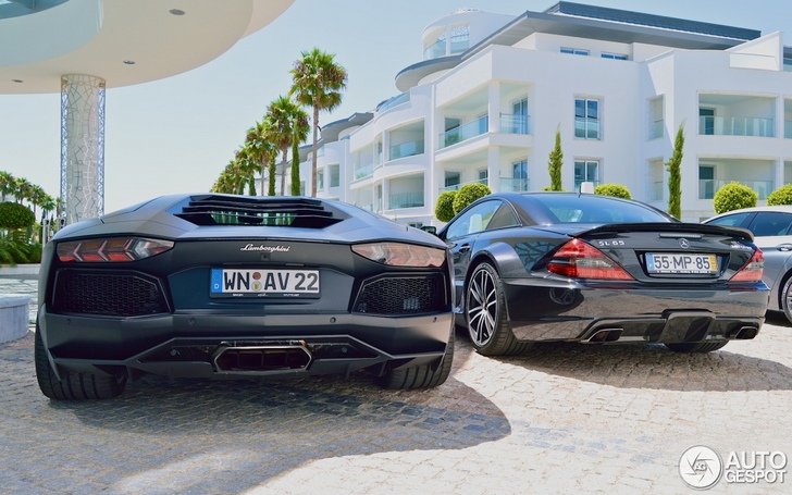 Kies maar; Aventador of SL 65 AMG Black Series