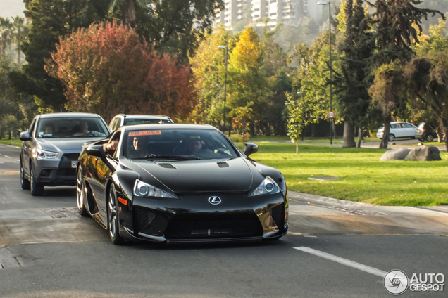 Horacio Pagani gespot in een Lexus LFA!