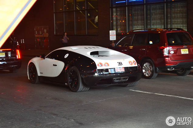Bugatti Veyron 16.4 Super Sport Pur Blanc spotted in New York