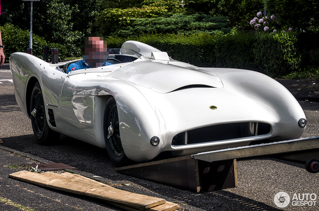 Spot van de dag: Lotus Mark VIII