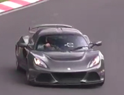 Filmpje: Lotus test drie Exige's op de Nürburgring