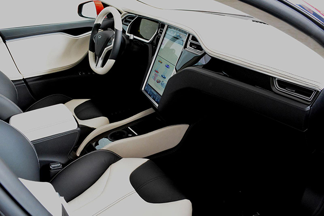 Saleen geeft de Tesla Model S een extra stroomschok