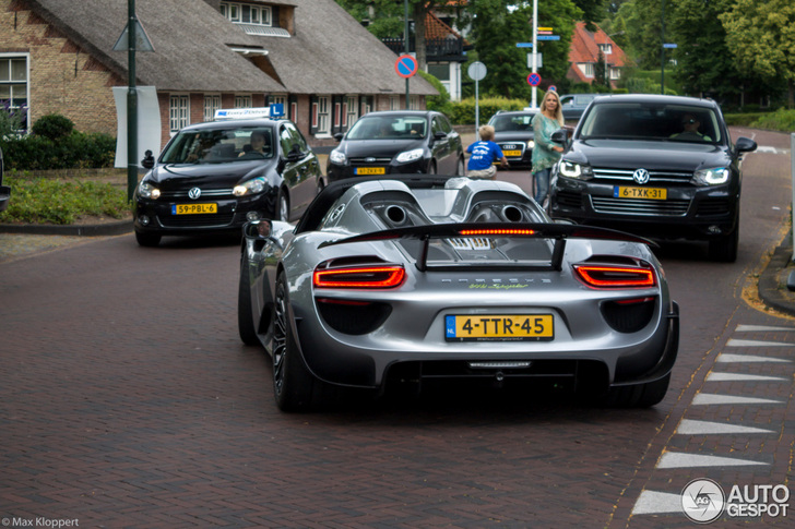 Spot van de dag: Porsche 918 Spyder 