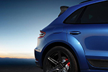 TopCar stuurt Porsche Macan de sportschool in