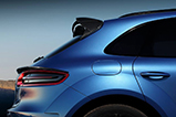 TopCar stuurt Porsche Macan de sportschool in
