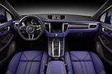 TopCar stuurt Porsche Macan de sportschool in