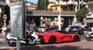 Filmpje: Ferrari LaFerrari wordt aangehouden in Cannes