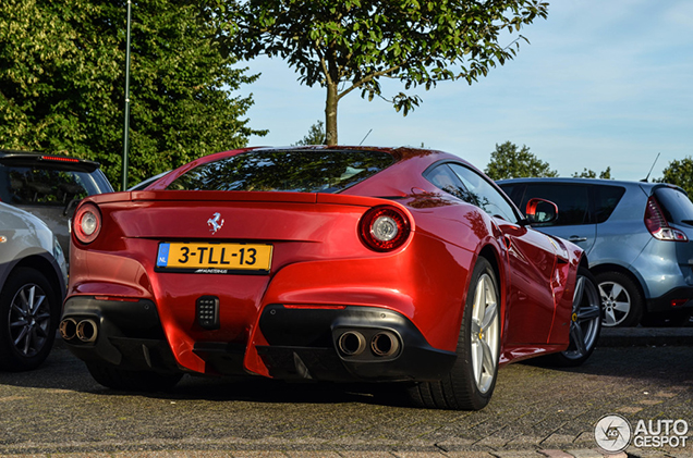 Spot van de dag: Ferrari F12berlinetta