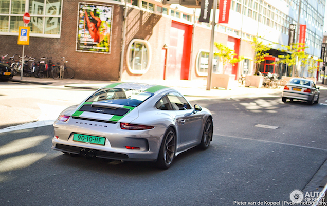 Spot van de dag: Porsche 911 R maakt straten van Rotterdam onveilig