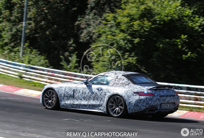 Mercedes-AMG GT S Roadster draait zijn testronden op warme Nürburgring