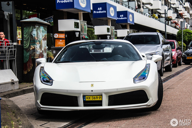 Spot van de dag: Ferrari 488 Spider