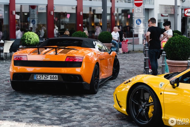 Aartsrivalen: Ferrari 458 Speciale & Lamborghini Gallardo Performante