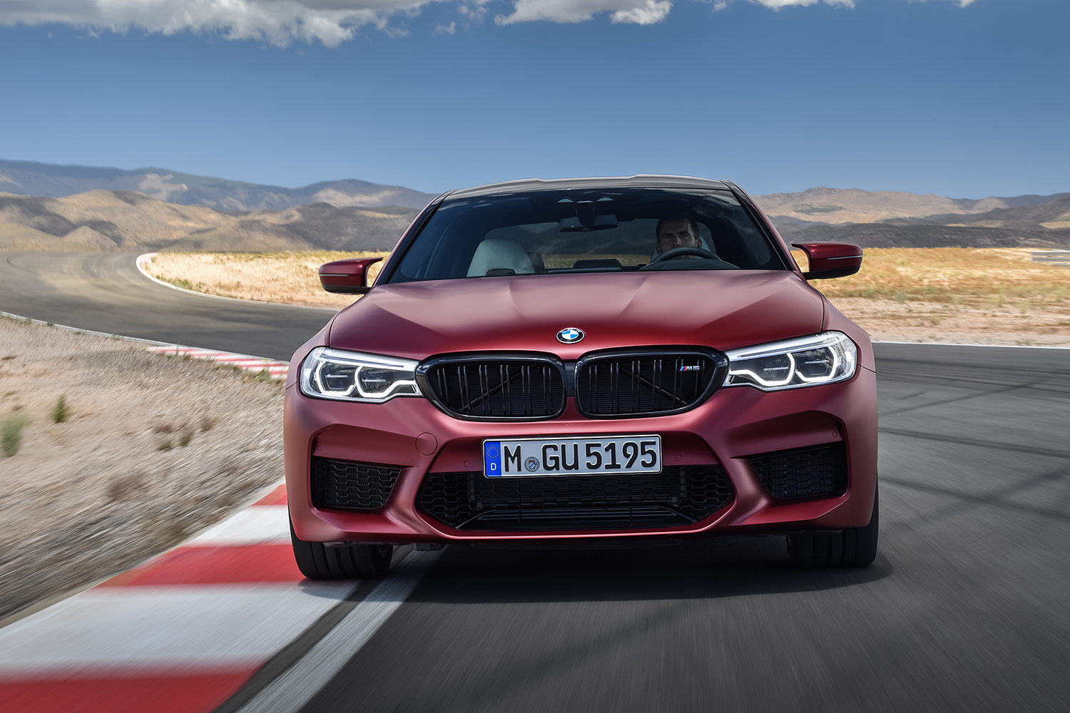 Officieel: de nieuwe BMW M5 (G30)